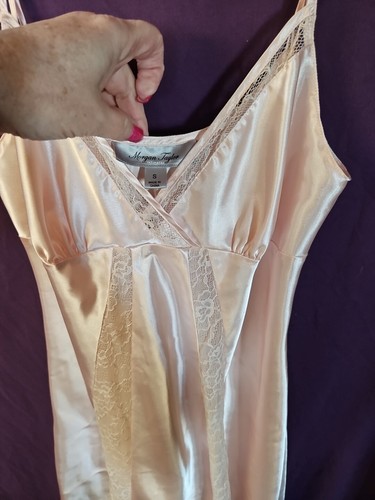 Vintage Gorgeous Sz Small Pale Pink Morgan Taylor Intimates Robe & Chemise Set - Picture 6 of 6