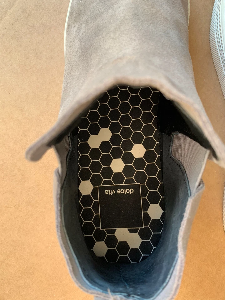 DOLCE VITA Para Mujer Talla 8 Tate Zapatillas Altas Sin Cordones Gris Gamuza Zapatos Usados en Excelente Condición Foto 3 de 4