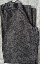 Size 10 Super Soft Black and White Aztec Leggings by Primark