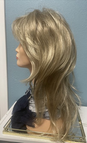 Tony Of Beverly Elura Blend Wig VENUS in 26 T 12 New in Box - Picture 4 of 9