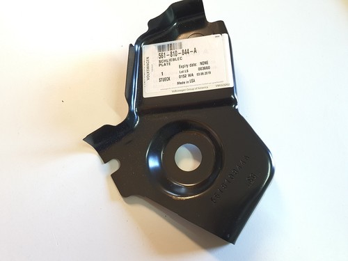 VW PASSAT B8 3G2 561810844a Kotflügelhalter vorne rechts 1.80 Petrol 21122950