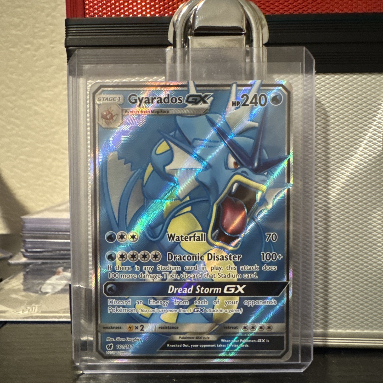 Gyarados GX 101/111 Sm-Crimson Invasion