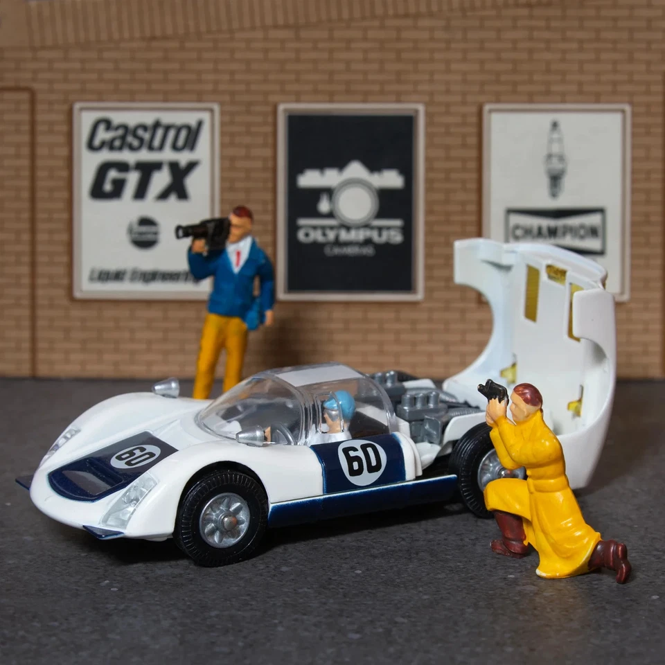 Игрушки Corgi - 330 Porsche Carrera 6 - переиздание в коробке как новые в коробке - Изображение 3 из 4