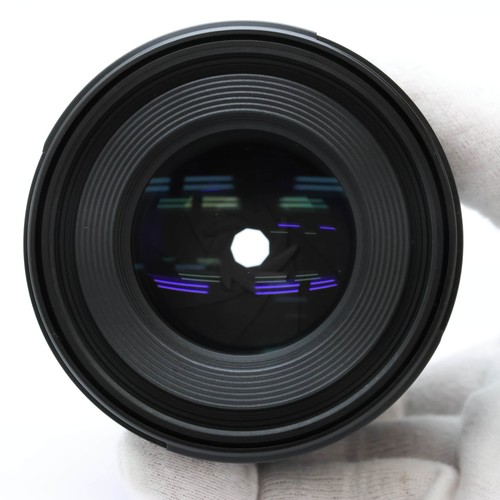 Canon RF 85mm F/2 Macro IS STM (Canon RF mount) #117 - Picture 5 of 12