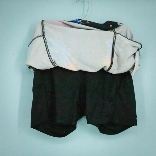 Title Nine Taglia Small S Nero Maestoso Stampa Floreale Pull On Active Outdoor Skort - Foto 3 di 6