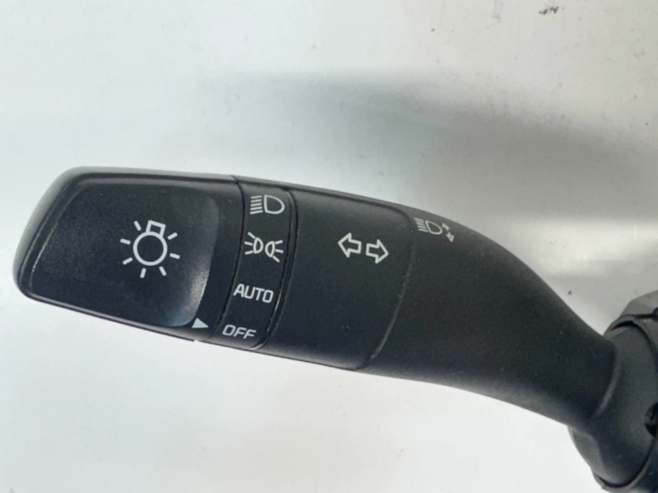Interruptor de control de limpiaparabrisas de señal de giro de faros KIA FORTE 2019-2021 OEM 93400-M6500 Foto 3 de 4