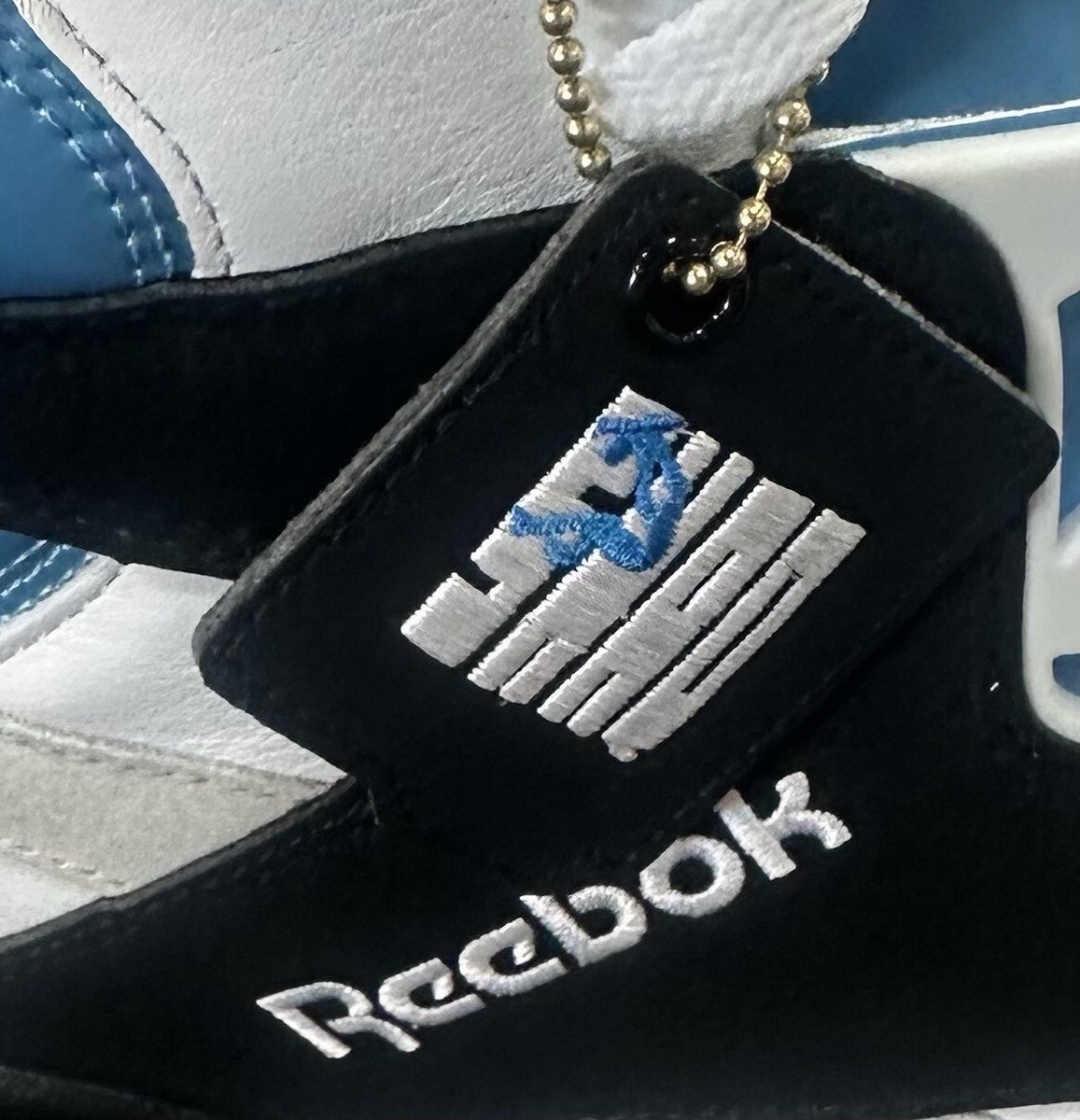 OUT OF STOCK SNEAKERS 2016―2017 サイン入り Shaquille O'Neal Signed Reebok Shaq Magic Rookie Sneaker Sz