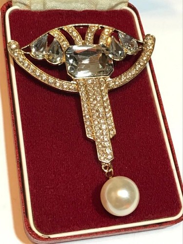 Stunning Art Deco Style Geometric Crystal & Pearl Gold Tone Brooch Shawl Pin - Picture 1 of 13