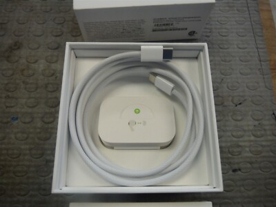 Apple Airpods pro 2 / mtjv3am/A Super nice light use Tested appear