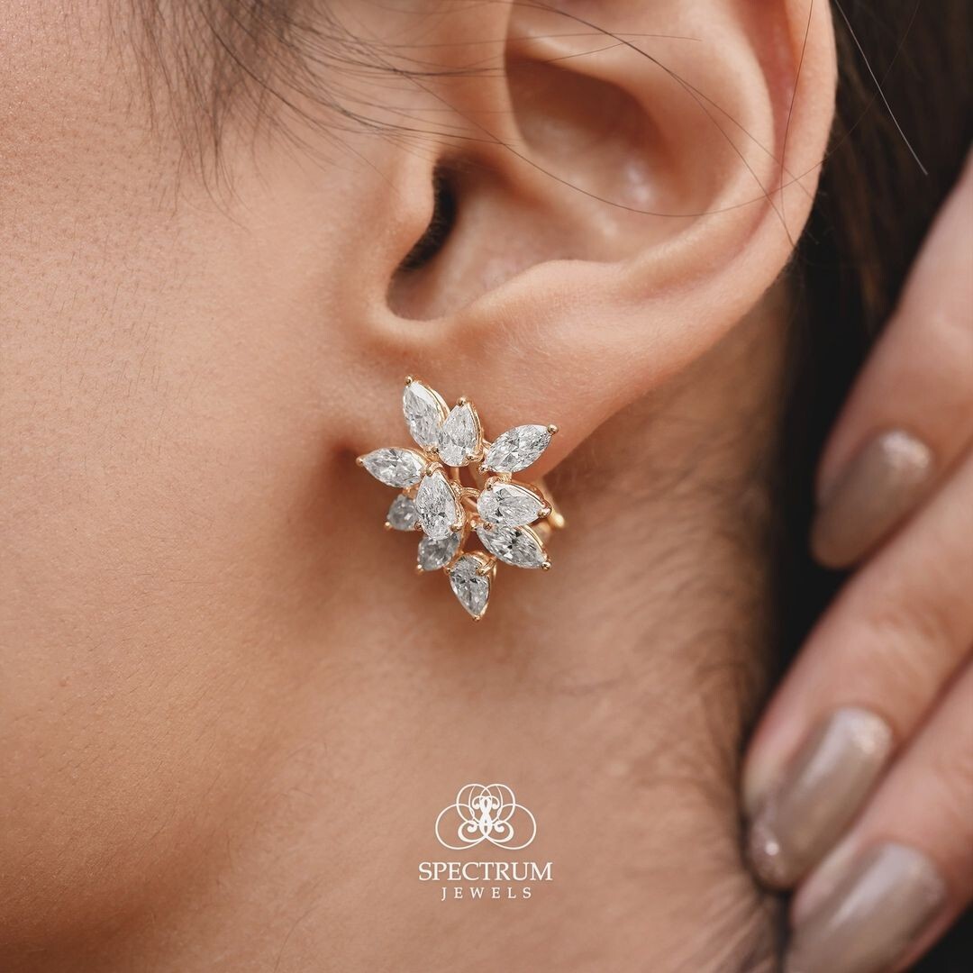 Lab Grown CVD Diamond Cluster Stud Earrings 18k Yellow Solid Gold