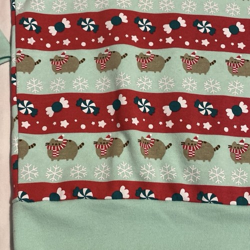 Pusheen ~ Women’s Med Christmas & Candy Sweatshirt ~ Red, Mint Green - Picture 2 of 9