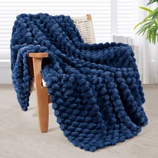 Throw Blanket for Couch with Jacquard Pattern Fuzzy Soft Cozy Exquisite Blank...