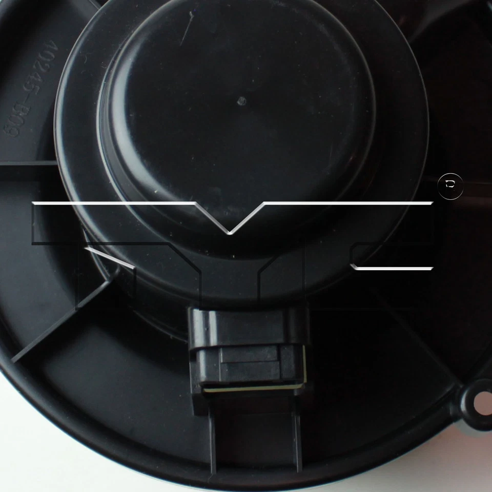 Передний двигатель вентилятора ОВК для Chevrolet Equinox 2006-2017 годов выпуска TYC 2006 2007 2008 2009 годов выпуска - Изображение 3 из 4