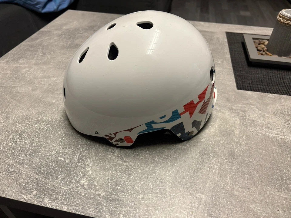 K2 Helm Inline Skate Skateboard Fahrrad M 55-58cm Weiß  - Bild 2 von 4