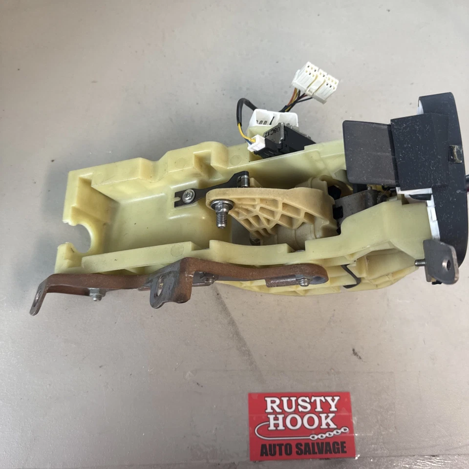 2009 KIA Sedona Floor Gear Selector Shifter Assembly Knob OEM DW 14D00 352 - Image 4 of 4