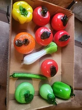 Lot of 12 Vintage Murano Style Glass Vegetables And Fruits