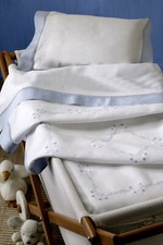 Copertina Culla Ricamato a mano in Lino bianco cm. 90x120 ricamo giallo o verde