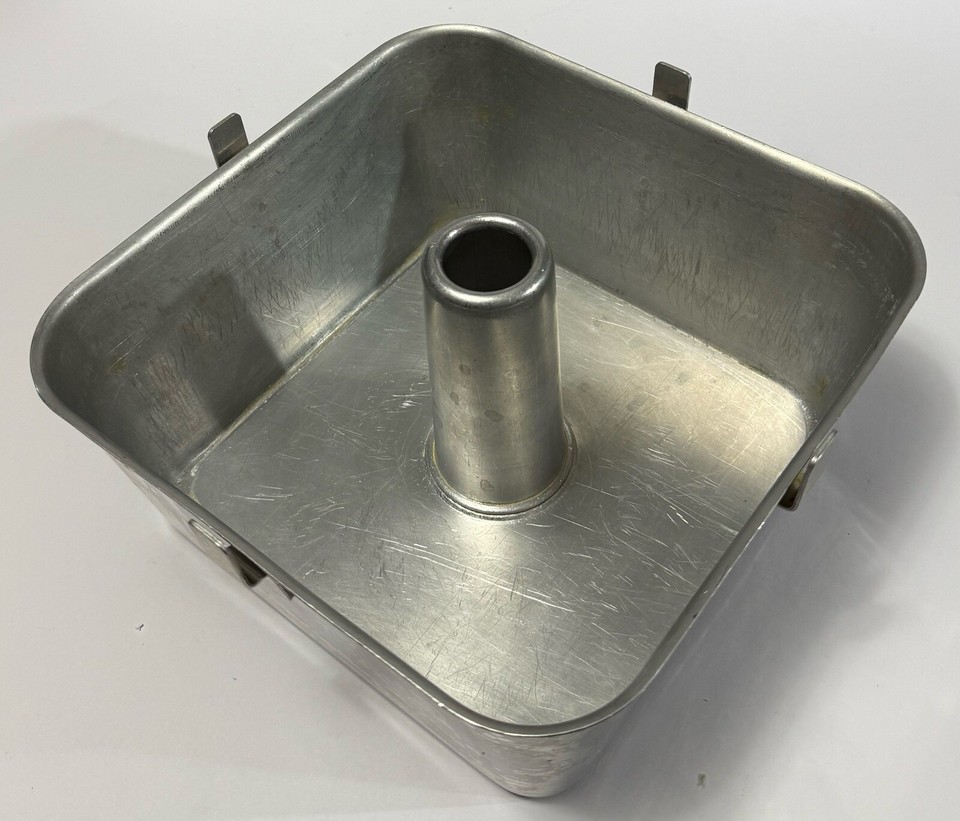 Square Angel Food Cake Pan WearEver Aluminum 9x9x4 2 Part Footed Vtg