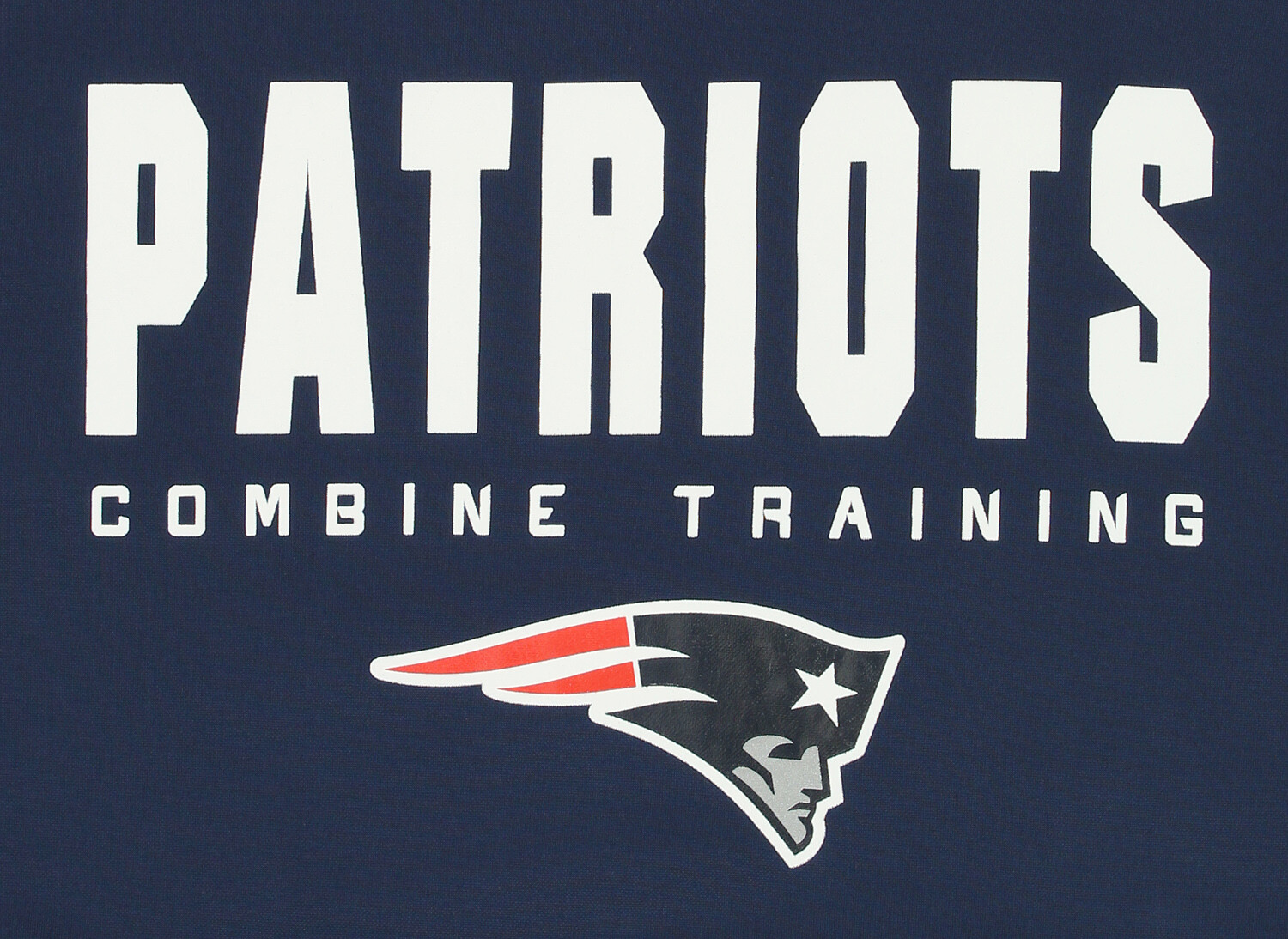 New Era NFL Men's New England Patriots 3-Post Pullover Hoodie image 5