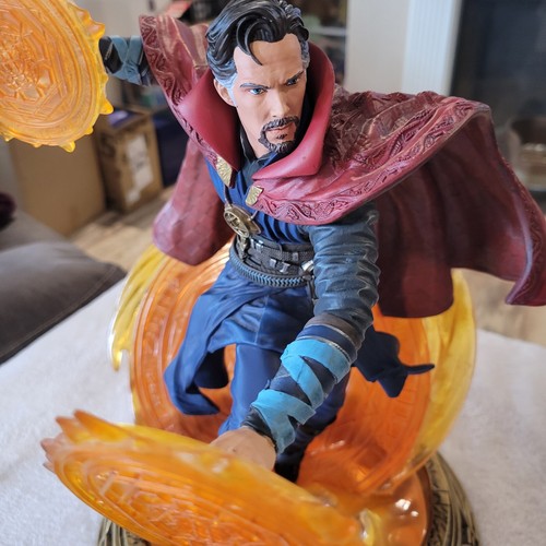 Diamond Select Marvel Milestones Doctor Strange Statue Avenger Infinity War #415 - Picture 4 of 12
