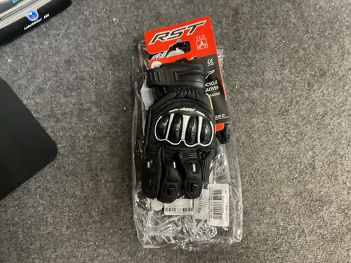 RST TracTech EVO 4 CE Motorcycle Gloves Black Size Large 10 Short
