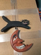 Primitive Style Wooden Black Cat Jumping Over The Moon