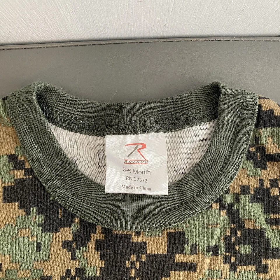 Body bebé manga corta verde camuflaje digital Rothco 3-6 meses 100 % algodón Foto 2 de 4