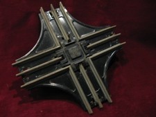 Vintage  Lionel 1021 Crossing O27 Type Track Gauge Model Train Railroads Gd!