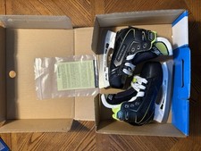 NIB Bauer GSX  Ice Hockey Skates Youth Size 1...