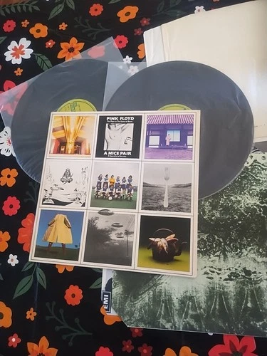 Pink Floyd "A NICE PAIR" 1973, UK Harvest SHDW 403 1st Pressing 2XLP  Excellent