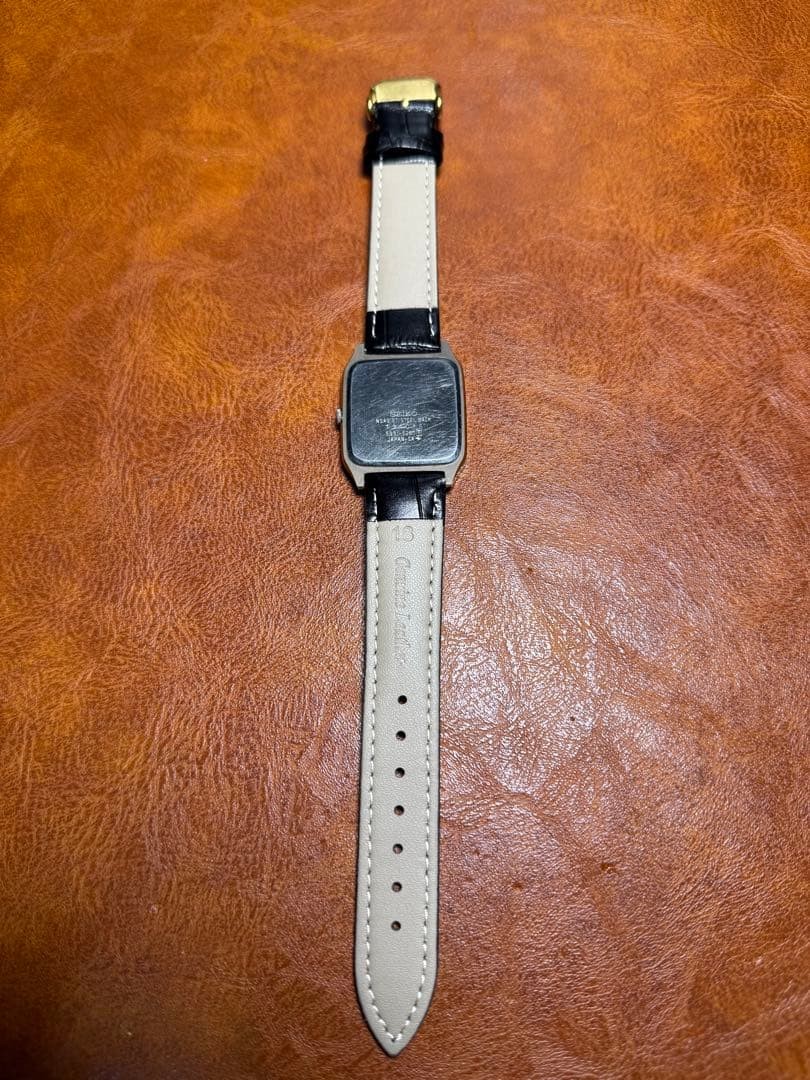 A139 Rare, working SEIKO DOLCE Rectangular 1990s … - image 6