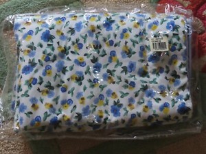 Laura Ashley Standard Pillow Sham Cotton Blend 31" x 26" Polyanthus Floral