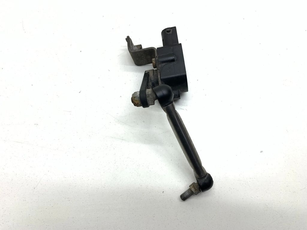 BMW X5 E70 2011 Air suspension front height level sensor 6776549 
