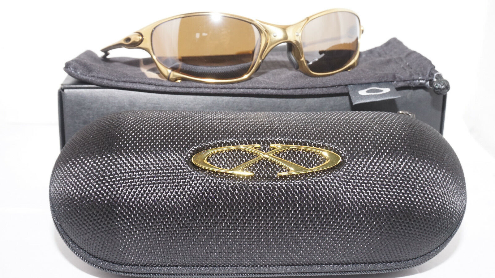 Unboxing Limited Edition 24k Gold Oakley Juliets - Visionary