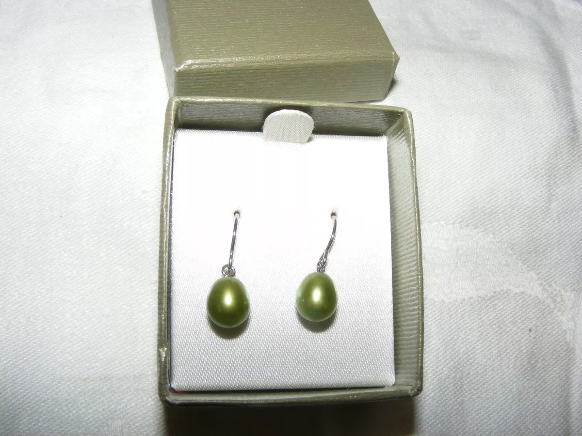 Pear shaped pearl store drop earrings