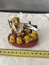 schöne Eulen Familie mit Mallorca Schild - aus Sammlungsauflösung