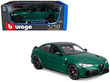 Alfa Romeo Giulia GTA Green Metallic with Carbon Top 1/18