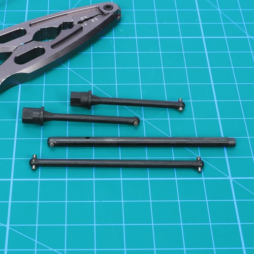 RCAWD AXIC1511 Rear Axle Shafts for 1/18 Axial Yeti Jr Can-Am Maverick - Picture 7 of 9