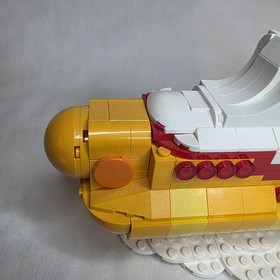 LEGO The Beatles Yellow Submarine Set 21306 John Lennon - Paul McCartney - Starr