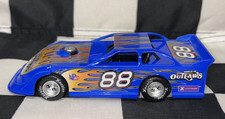 WORLD OF OUTLAWS 88 BLUE 1/32 PULL BACK DIRT LATE MODEL DIECAST RACING CAR