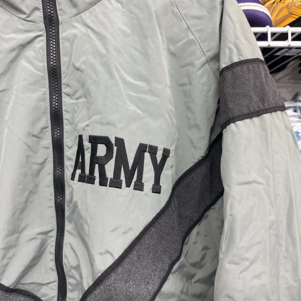 Chaqueta cortavientos reflectante con cremallera completa IPFU de entrenamiento del ejército de Estados Unidos para hombre talla grande/regular Foto 2 de 4