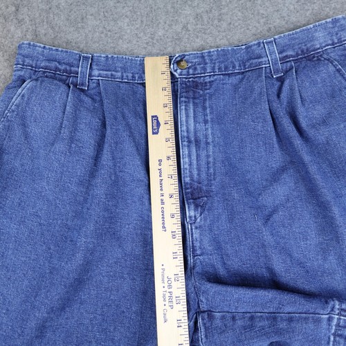 Vintage Dockers Shorts Men 38 Denim Pleated Chino Jorts By Levis Made in USA 90s - Picture 13 of 17