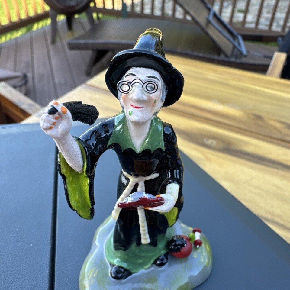 Department 56 Witch Way Flight School Retired Figurine 2003 Replacement