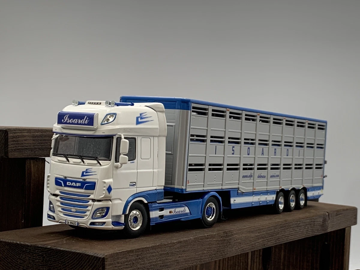 WSI Models 0 3405 Isoardi DAF XF with Livestock Trailer 1 50 Scale Model