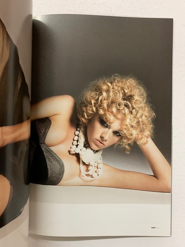 Oyster Fashion Magazine #63 - Daniel Lea, Simon Stone - Foto 2 di 8