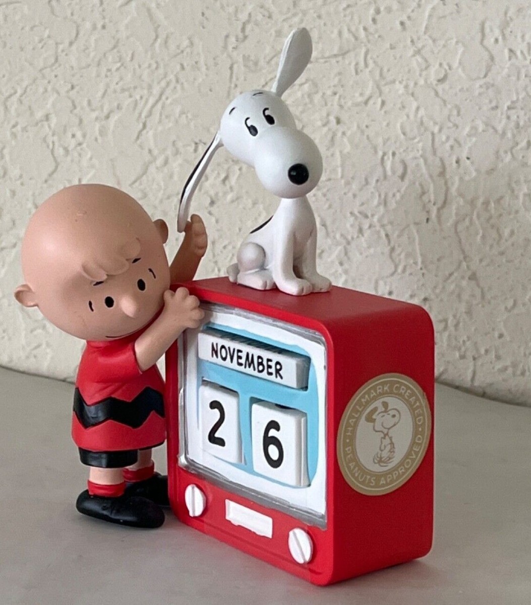 HALLMARK Peanuts Charlie Brown and Snoopy Retro TV Set Perpetual Calendar  NEW | eBay