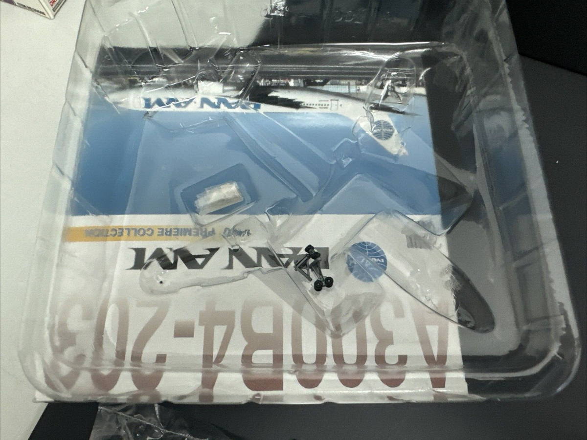 Dragon Wings 1/400 PAN AM A300B4-203 Vintage Liver Item No. 55197