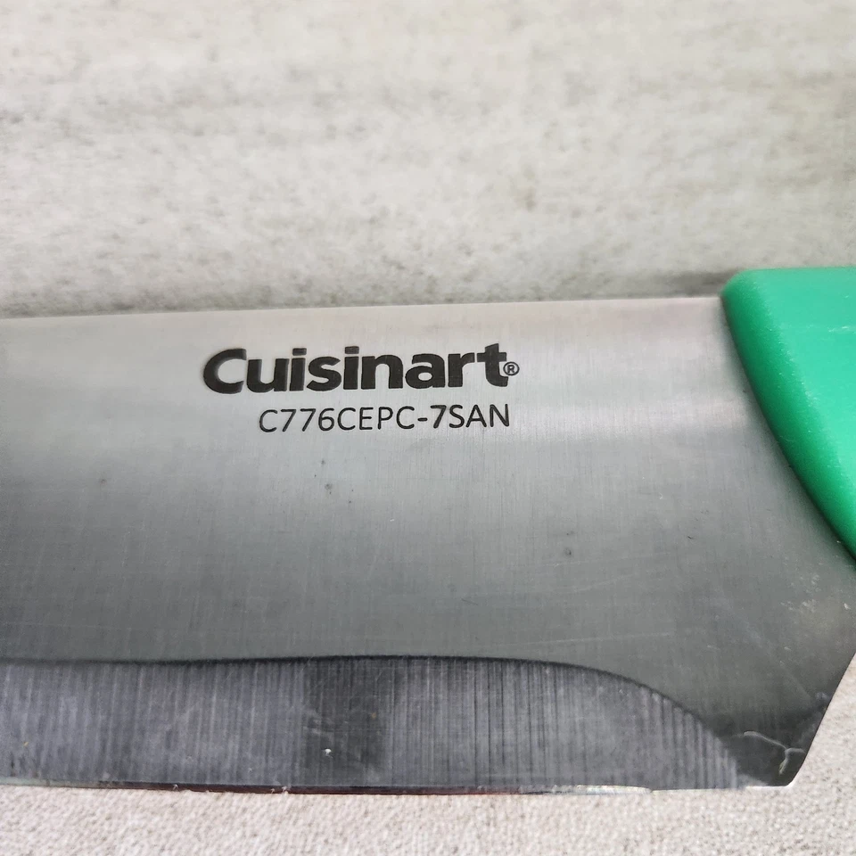 Juego de cuchillos de color Cuisinart - 3 cuchillos con fundas, Santoku, utilitario, pelar Foto 4 de 4