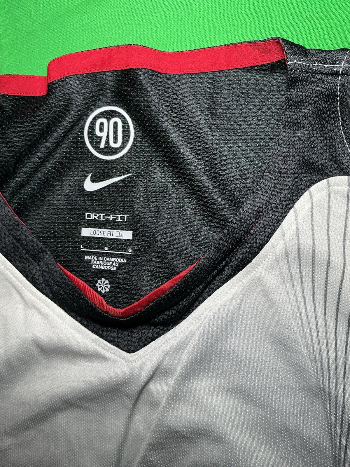 NWT Men Large Nike Total 90 Dri-Fit Soccer Jersey White Loose Fit HV1178-133 thumbnail 3