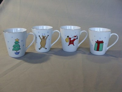 4 Porcelain Merry Brite 10 oz. Cups Mugs In The Merry Christmas Pattern